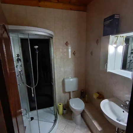 Kiraly Apartment