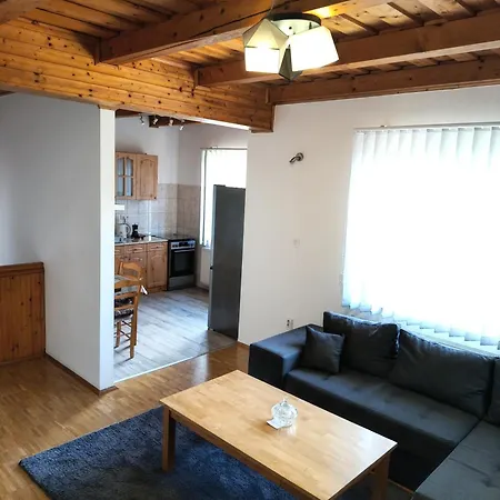 Király Apartamento *