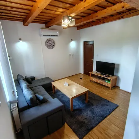 Király Apartamento *