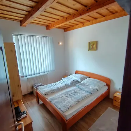 Apartament Kiraly *